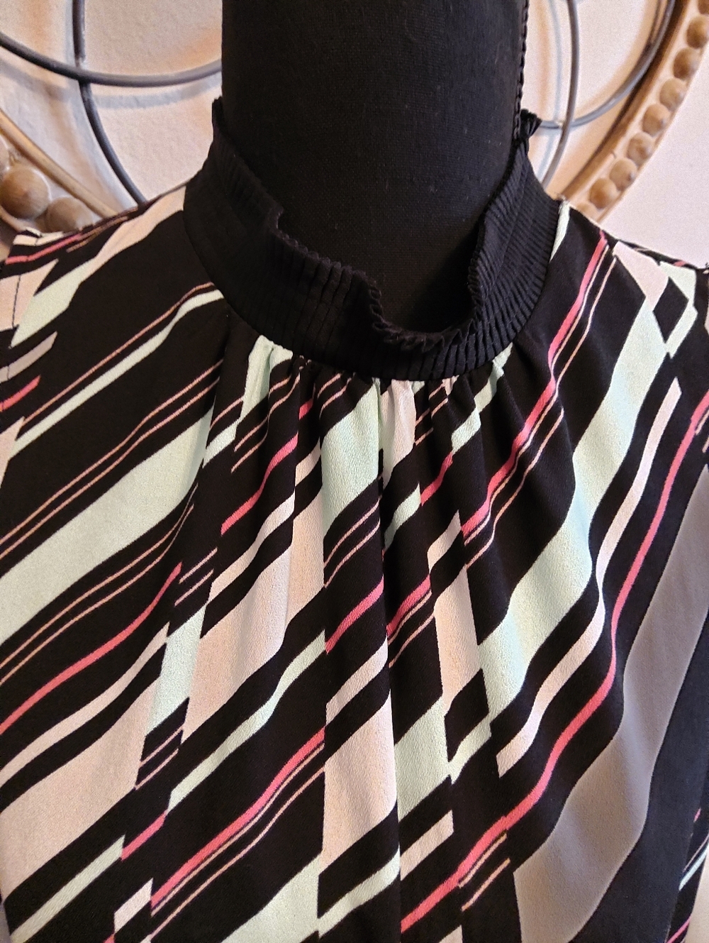 Elle Sleeveless Camisole in Black, White, Mint & Pink - Picture 3 of 11